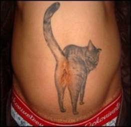 A moda agora é tatuar o fiofó